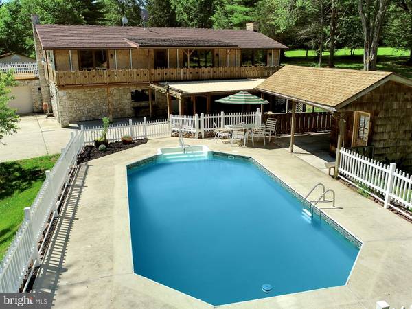 296 SWOPES VALLEY RD, Pine Grove, PA 17963