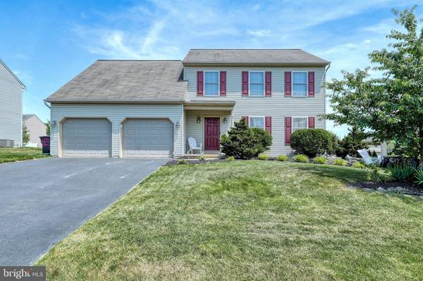 295 SILVER MAPLE CT, Mount Wolf, PA 17347