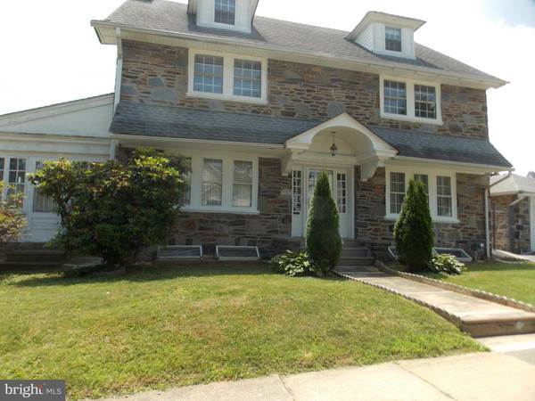 7230 HILLTOP RD, Upper Darby, PA 19082