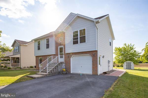 1457 MOUNTAIN SHADOW TER, Fayetteville, PA 17222