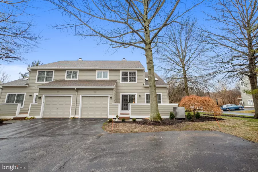 505 PRINCETON CIR, Newtown Square, PA 19073