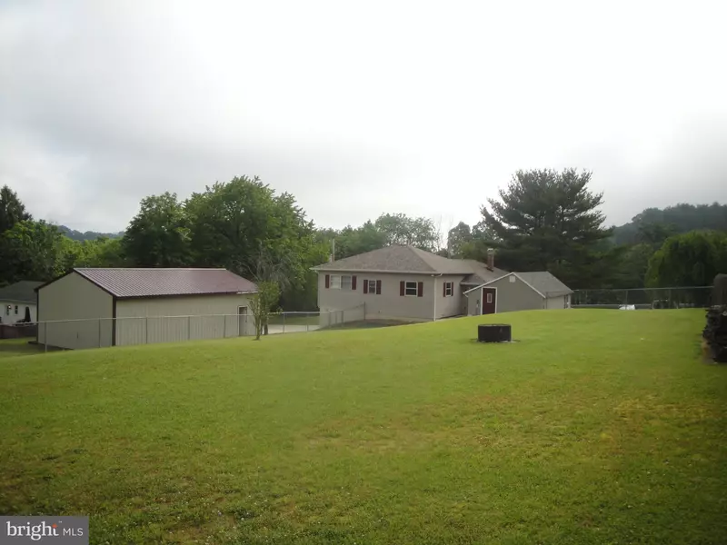 6 KIEHNERS RD, Schuylkill Haven, PA 17972