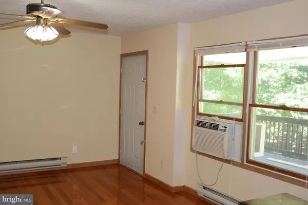 High View, WV 26808,854 JANES WAY