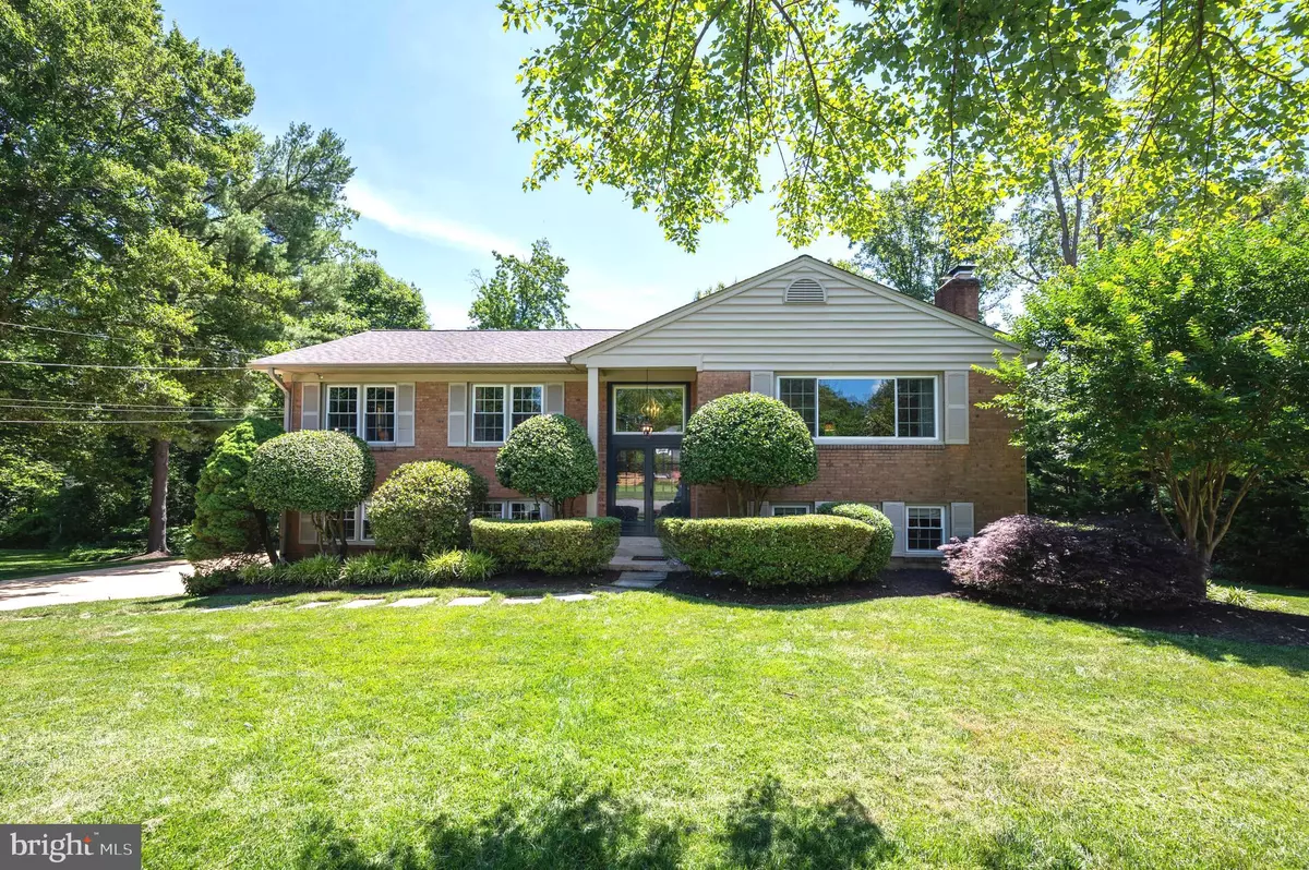 Alexandria, VA 22309,9007 CHICKAWANE CT