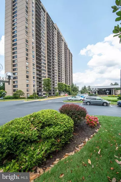 3701 S GEORGE MASON DR #2406N, Falls Church, VA 22041