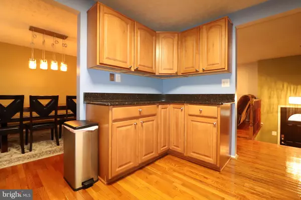 Fairfax, VA 22032,9405 MIRROR POND DR