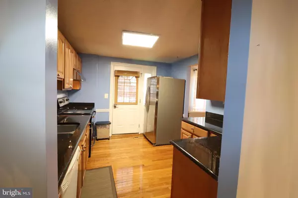 Fairfax, VA 22032,9405 MIRROR POND DR