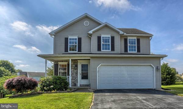 609 BUTTERFLY CIR, Dallastown, PA 17313