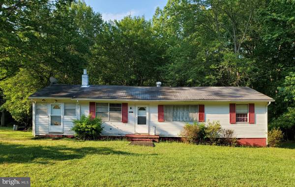 8621 FREDERICKS HALL RD, Mineral, VA 23117