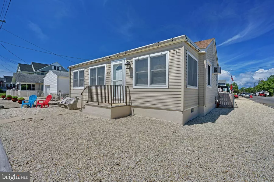 500 NEWPORT AVE, Ocean Gate, NJ 08740