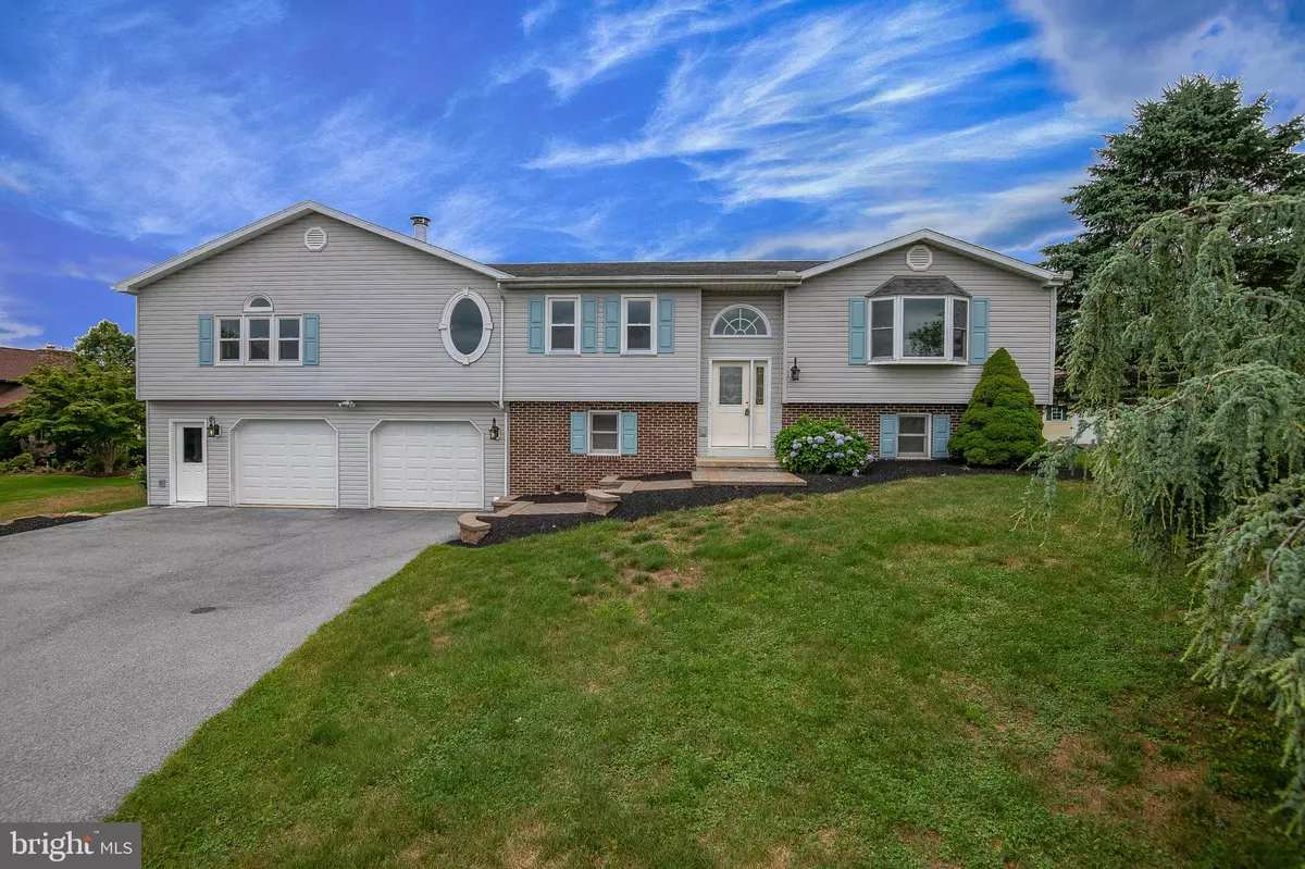 Oley, PA 19547,77 CARRIAGE CIR