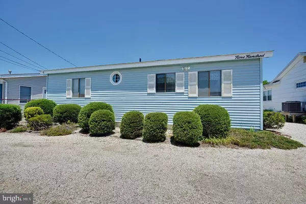 Manahawkin, NJ 08050,900 JENNIFER LN