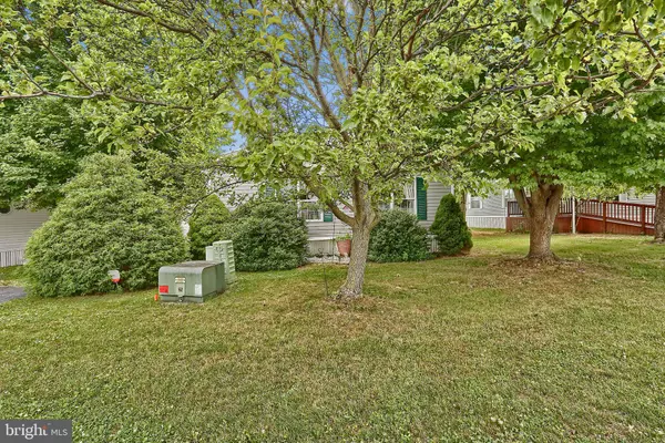 Lancaster, PA 17603,211 PHEASANT RIDGE CIR