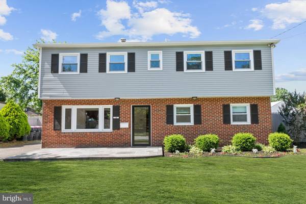 3 N WALNUT CIR, West Berlin, NJ 08091