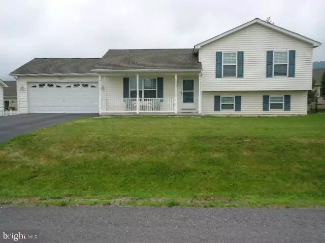 25 SHUYKILL DR, Martinsburg, WV 25403