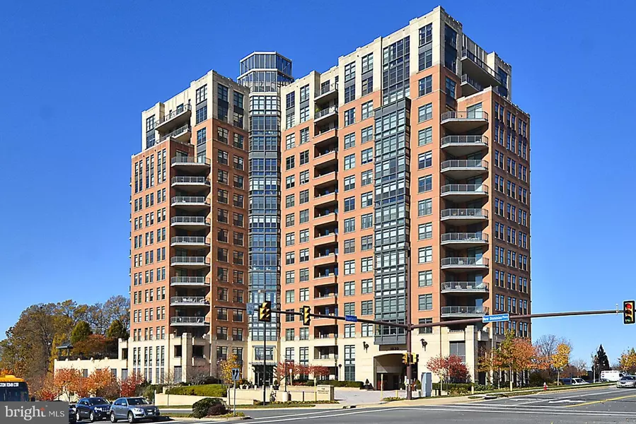 1830 FOUNTAIN DR #302, Reston, VA 20190