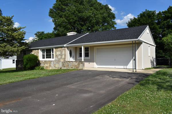 19 N MIDWAY AVE, Feasterville Trevose, PA 19053