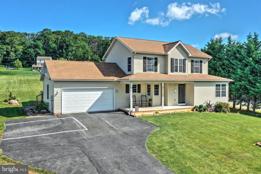 2786 MYERS RD, Seven Valleys, PA 17360