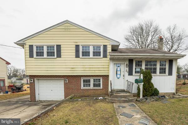 26 BUDD BLVD, West Deptford, NJ 08096