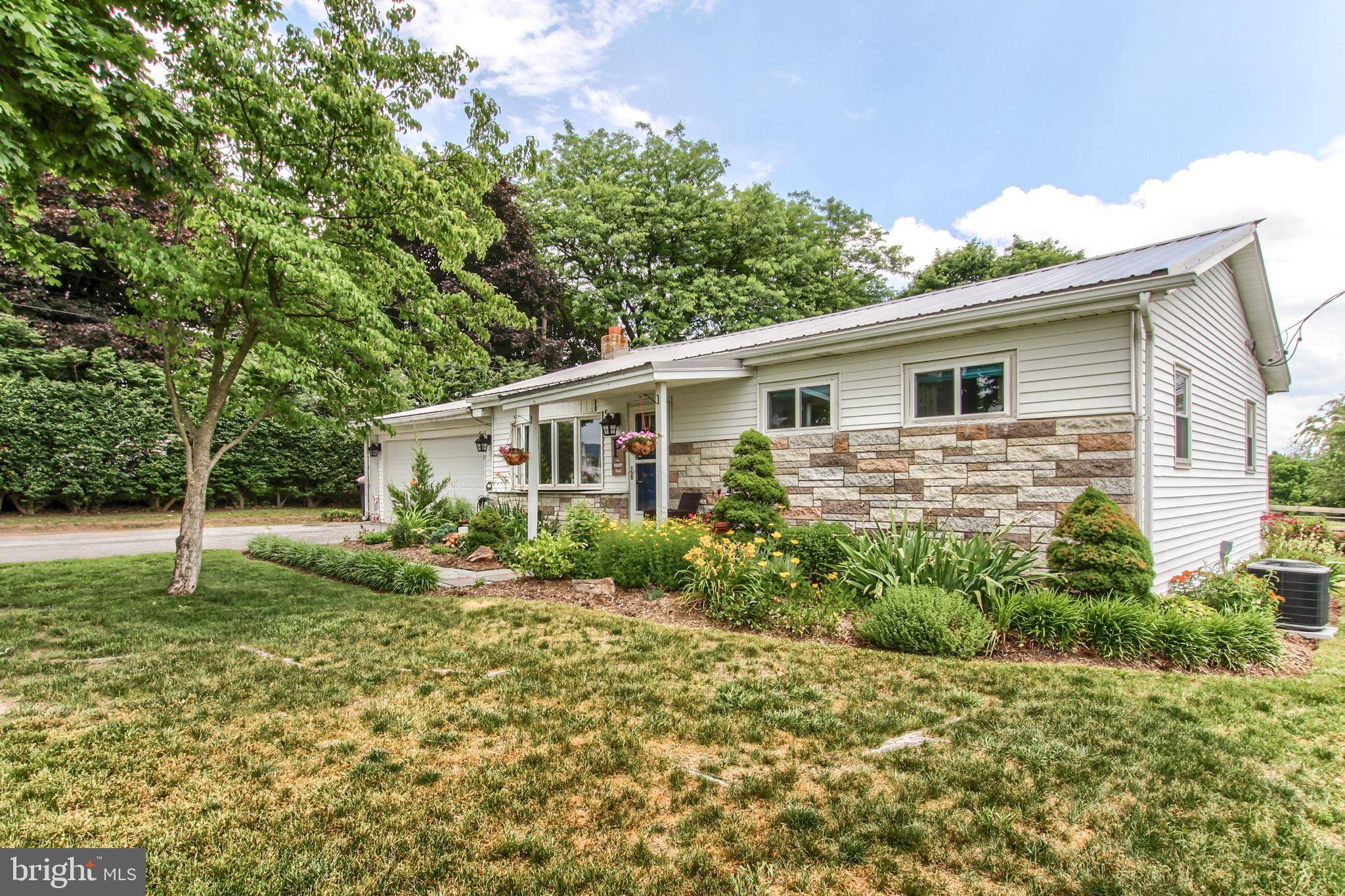 Halifax, PA 17032,1967 ARMSTRONG VALLEY RD