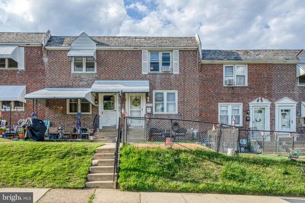 911 FARRISTON DR, Drexel Hill, PA 19026