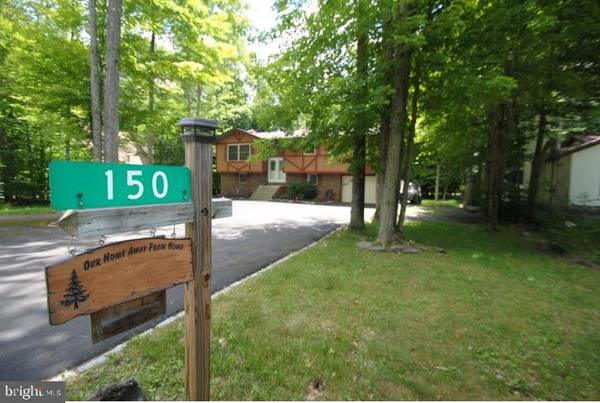 150 MAXATAWNY DR, Pocono Lake, PA 18347