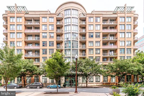 3625 10TH ST N #310, Arlington, VA 22201