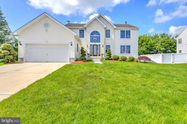 39 GRAYPEBBLE CIR, Sicklerville, NJ 08081