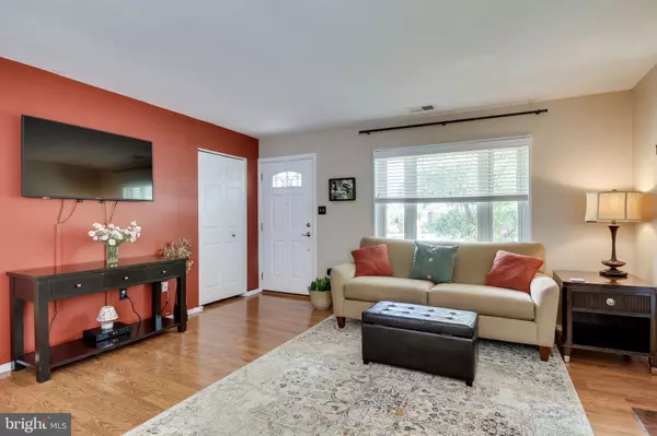 Alexandria, VA 22312,4104 MESA WAY