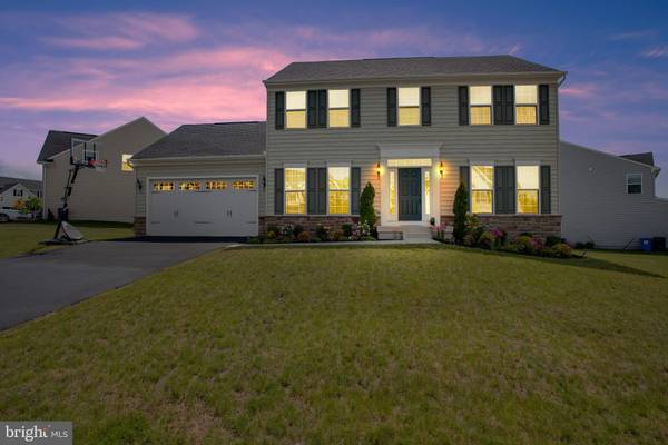 21 MONTELLA CIR, Royersford, PA 19468