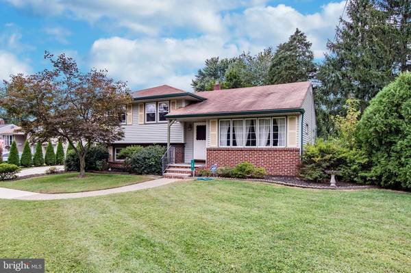 50 HOLLY DR, Woodbury, NJ 08096