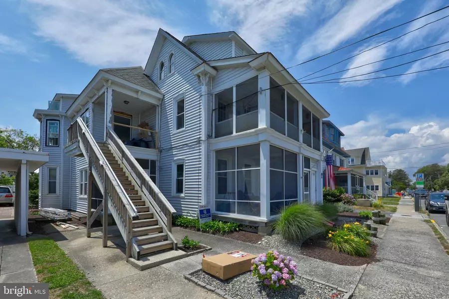 10 HICKMAN ST #A, Rehoboth Beach, DE 19971