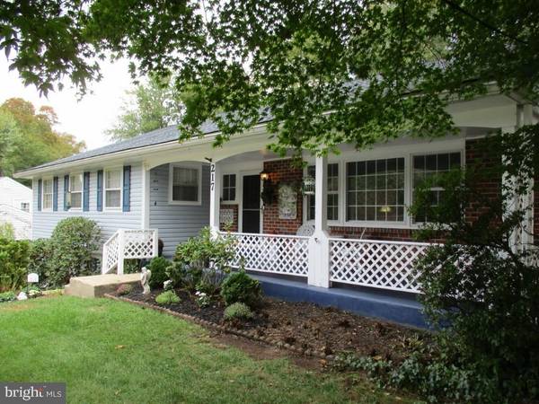 217 FOXCROFT RD, Broomall, PA 19008