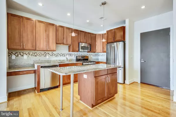 Arlington, VA 22209,1800 WILSON BLVD #437