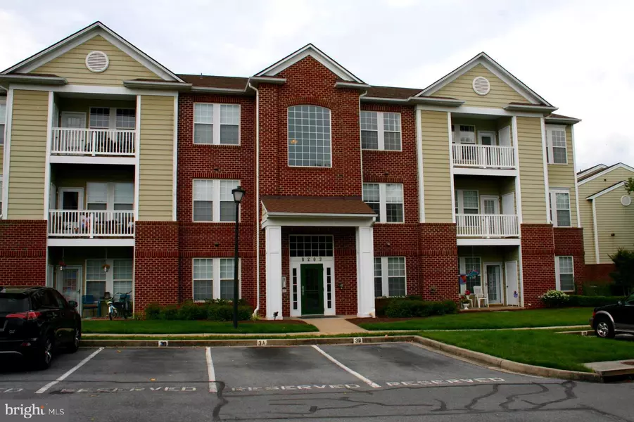 8203 BLUE HERON DR #3B, Frederick, MD 21701