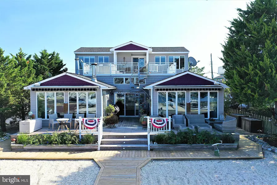 19 COX AVE, Harvey Cedars, NJ 08008