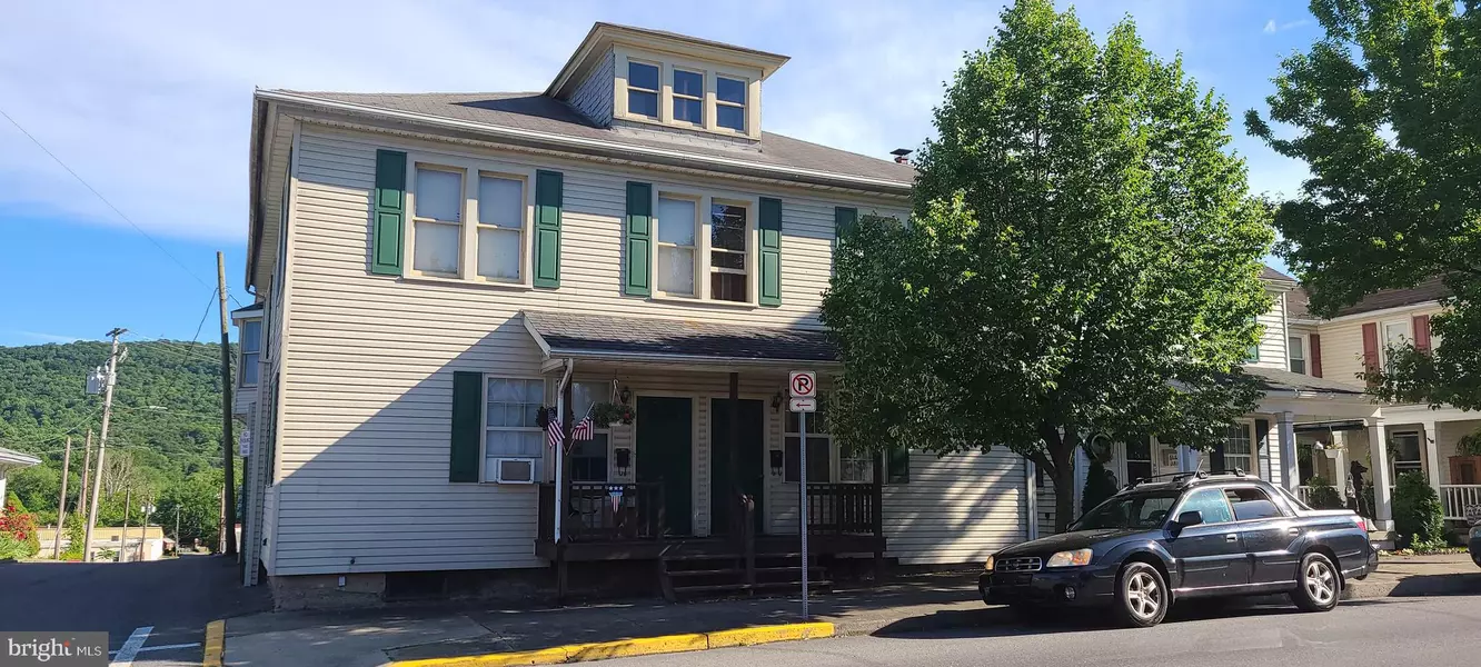 468 UNION ST, Millersburg, PA 17061