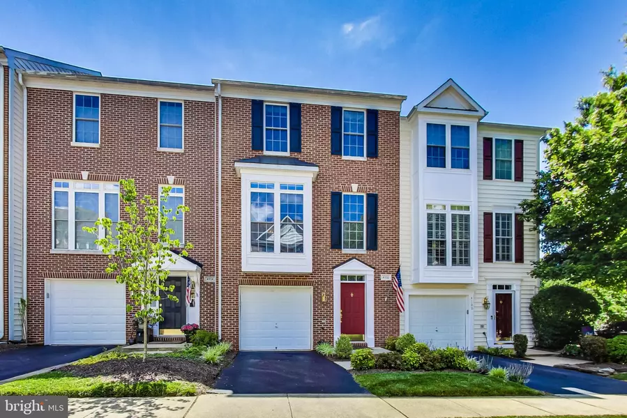 4102 FAIRFAX CENTER CREEK DR, Fairfax, VA 22030