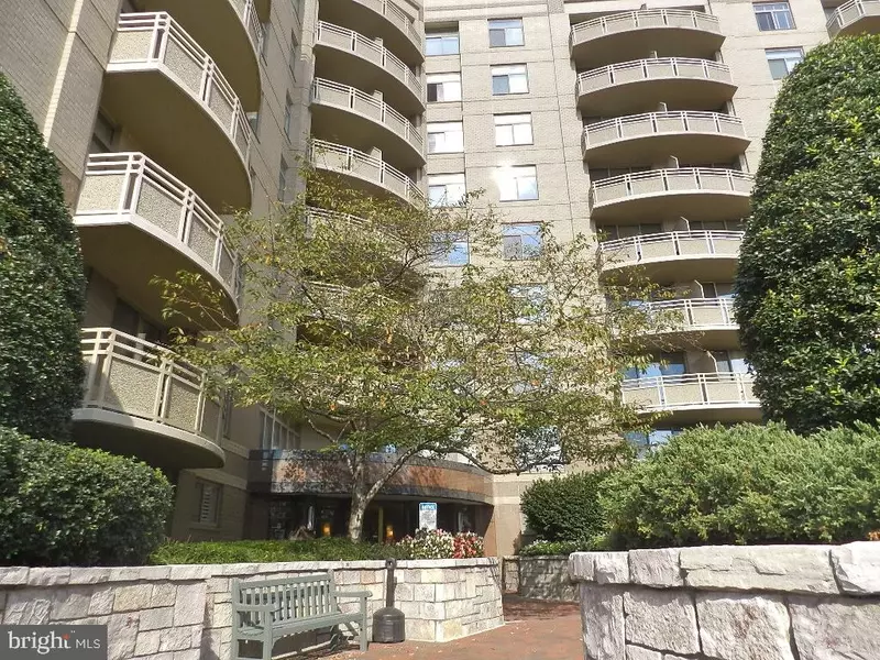 7111 WOODMONT AVE #916, Bethesda, MD 20815