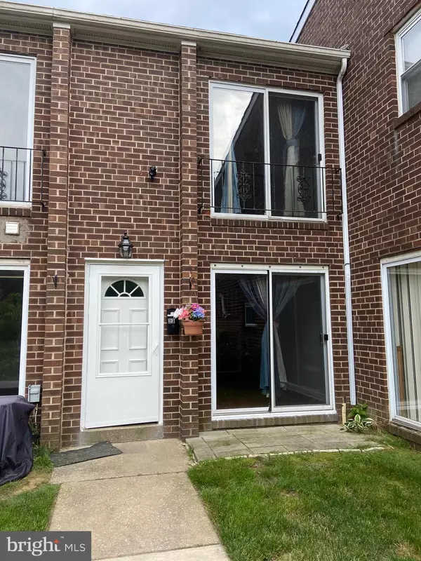 Philadelphia, PA 19128,9001 RIDGE AVE #23