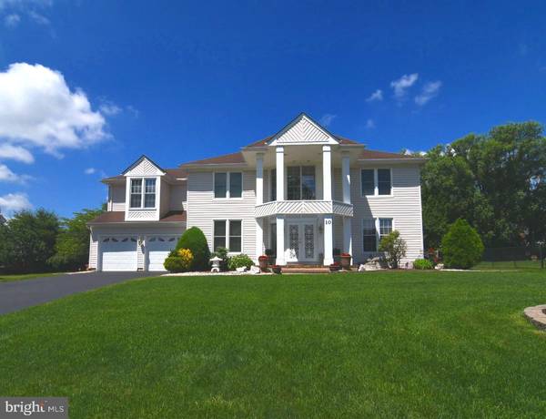 10 EMPRESS CT, Freehold, NJ 07728