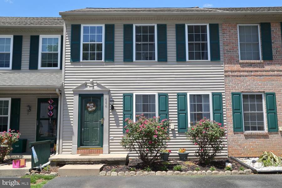 686 ROCKWOOD DR, Elizabethtown, PA 17022