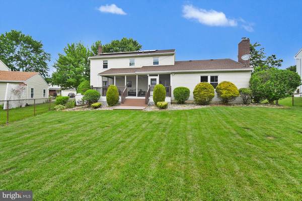 824 FRANKLIN ST, Emmaus, PA 18049