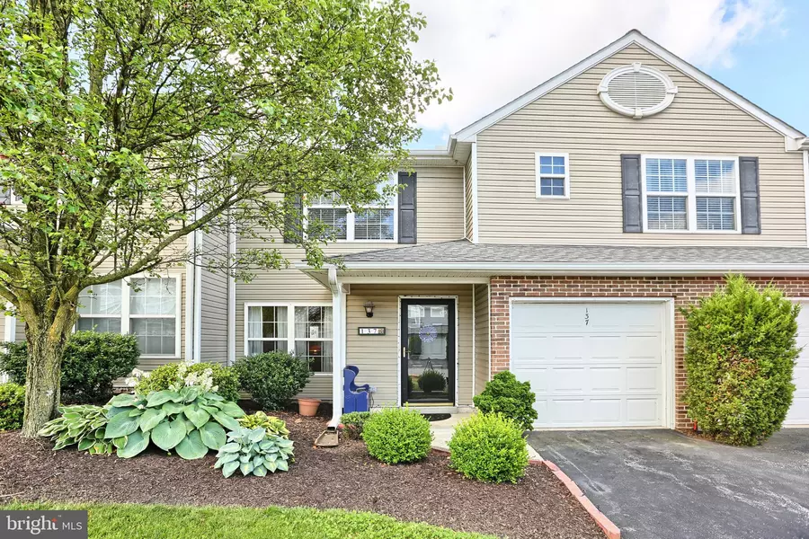 137 KESTREL CT, Hummelstown, PA 17036