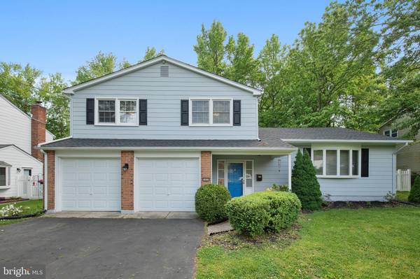 1029 HEARTWOOD DR, Cherry Hill, NJ 08003