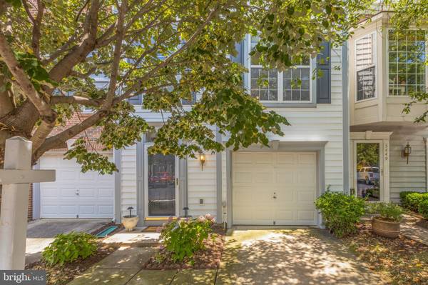 Alexandria, VA 22312,5447 SUMMER LEAF LN