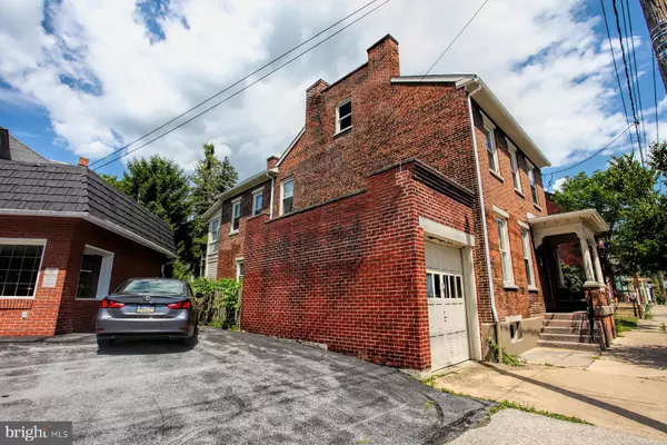 Huntingdon, PA 16652,331 WASHINGTON ST