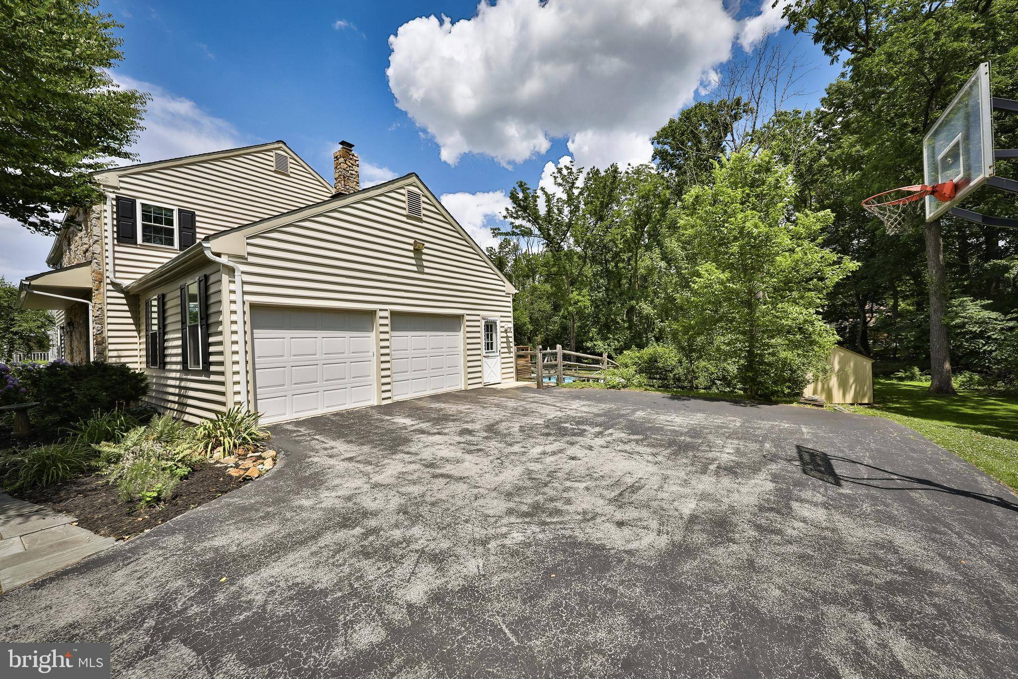 Wayne, PA 19087,325 KERRWOOD DR