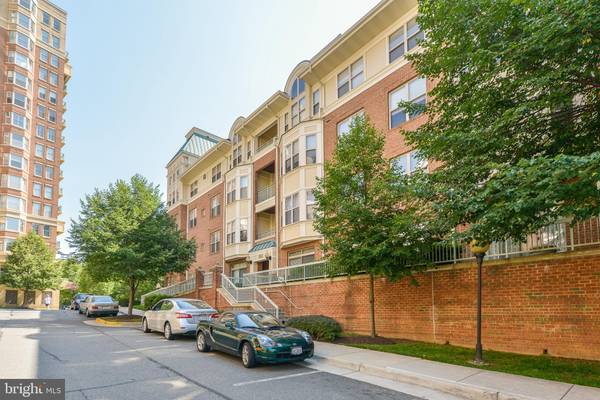 1851 STRATFORD PARK PL #107, Reston, VA 20190