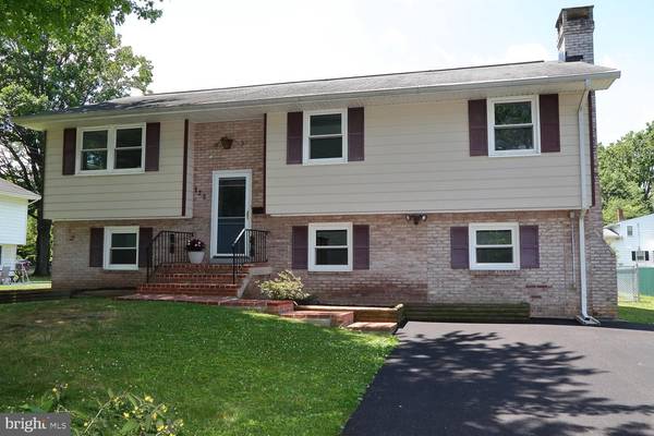 120 HOME LN, Landisville, PA 17538